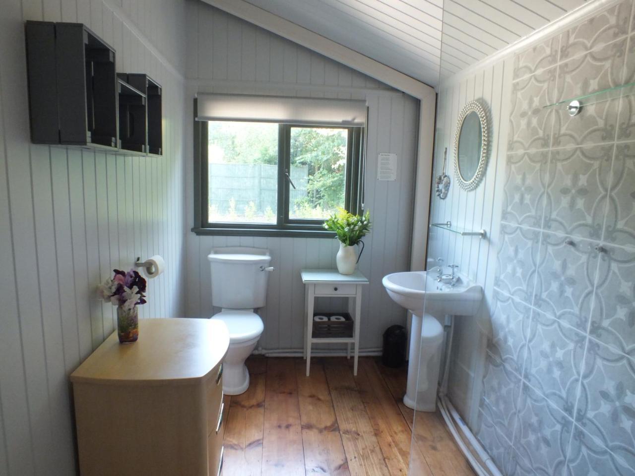 The Potting Shed And The Garden Shed Self Catering Villa Carmarthen Exteriör bild